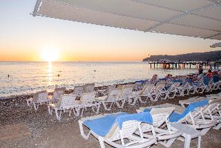 Armas Beach Hotel photo 6