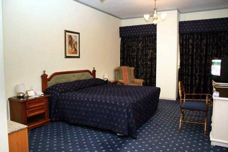 Room
 di Ramee Guestline Deira Hotel