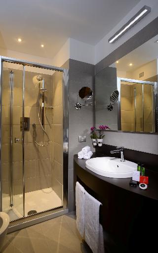 Trevi Collection, Rome