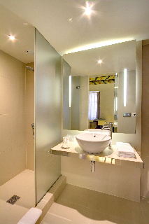 Room
 di Three Storks Hotel