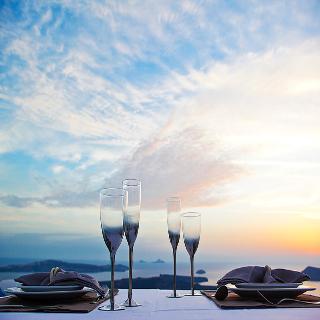 Dreams Luxury Suites