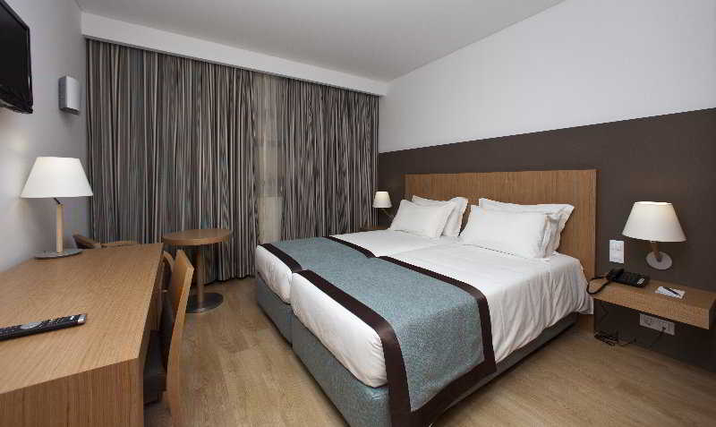 Room
 di Lisboa Almada Hotel