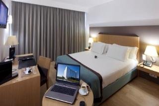 Room
 di Lisboa Almada Hotel