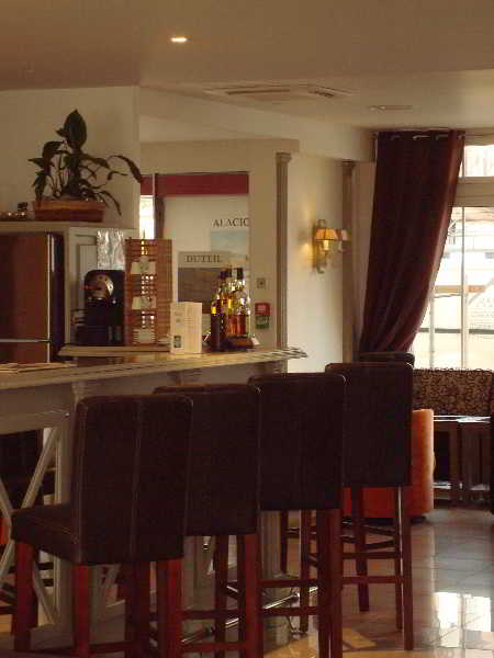 Bar
 di Qualys Almoria Deauville