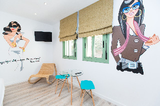 Room
 di AinB Las Ramblas-Ample Apartments