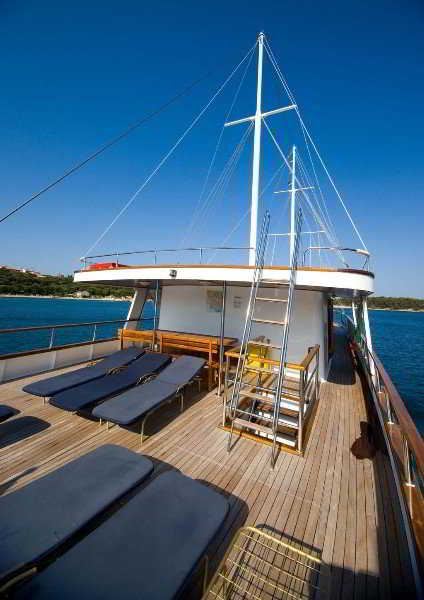 Terrace
 di Cruise from Trogir on M/S Otac Nikola