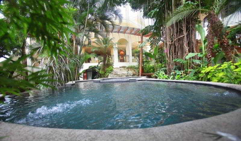 Pool
 di Beacon Escazu