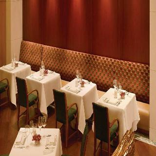 Four Seasons Hotel Mumbai - Restaurant