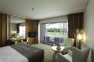 Room
 di Onyria Marinha