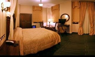 Room
 di Theofilos Paradise