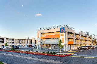 Motel 6 Denver Central
