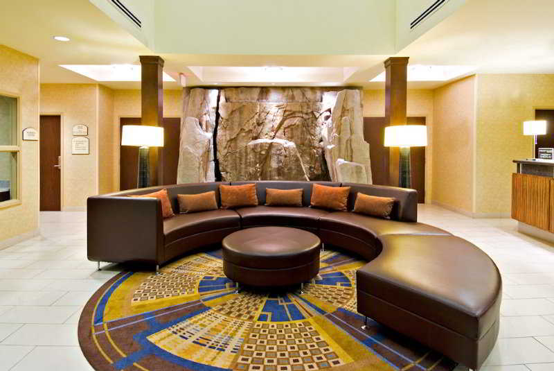 Lobby
 di Holiday Inn Express & Suites Riverport