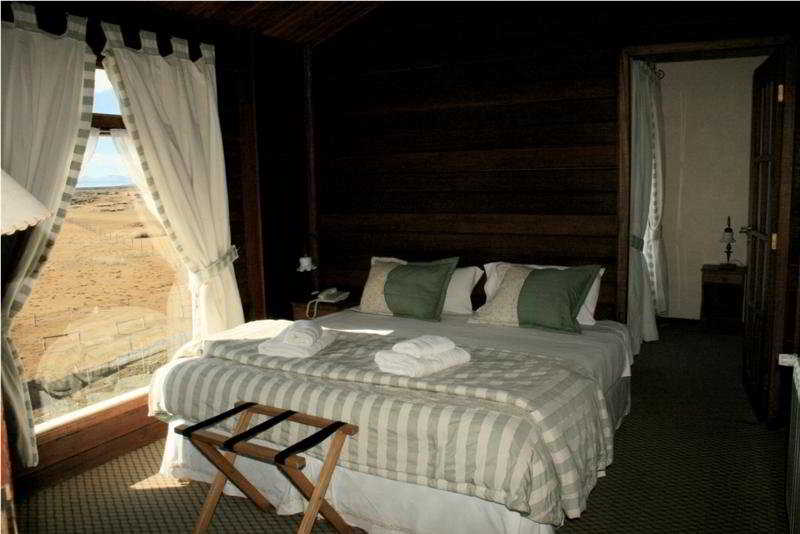 Room thumbnail 2