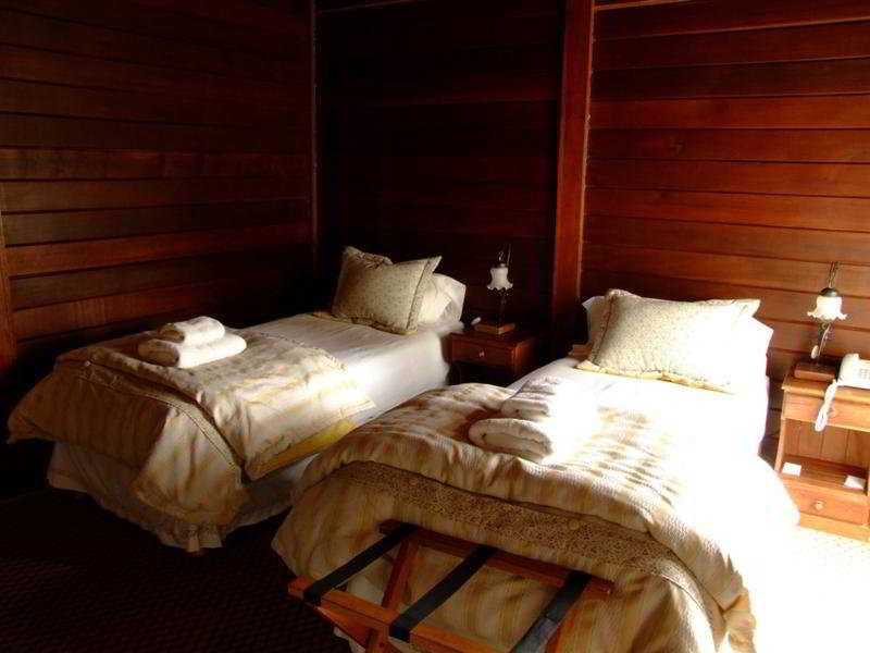 Room thumbnail 4