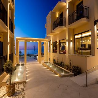ATLANTIS BEACH HOTEL