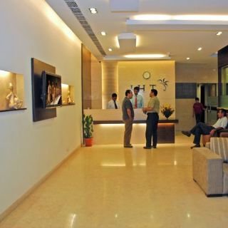 Lobby
 di JHT Hotel