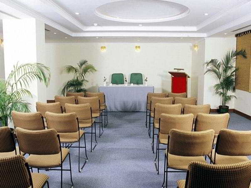 Conferences
 di Meraden Grand