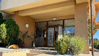 Hotel Oxford Inns & Suites