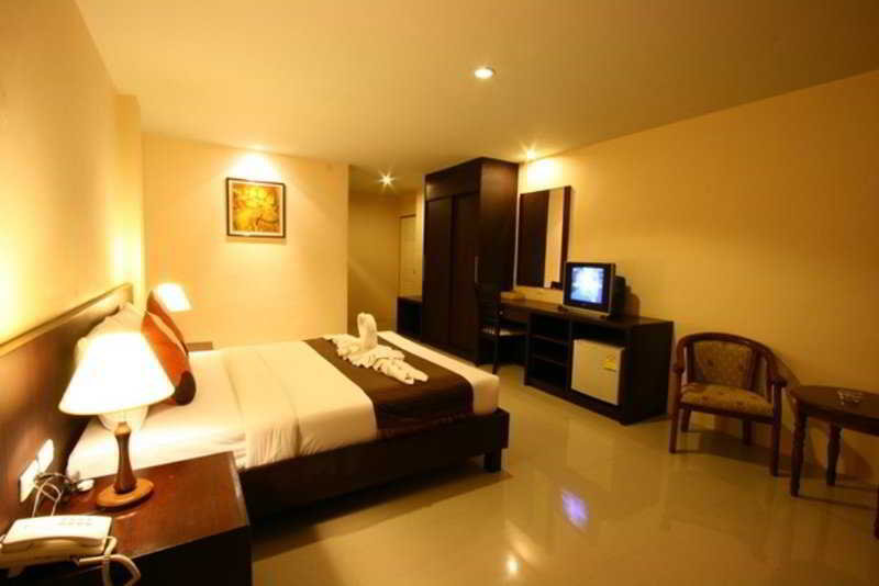 Room thumbnail 2