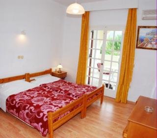 Room
 di Alykes Oscar Studios