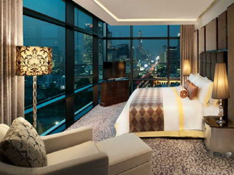 Room thumbnail 4