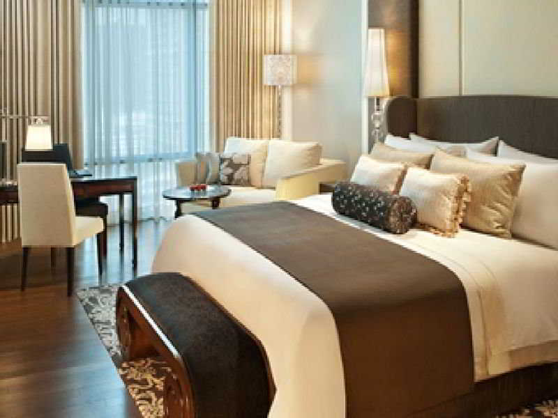 Room thumbnail 3