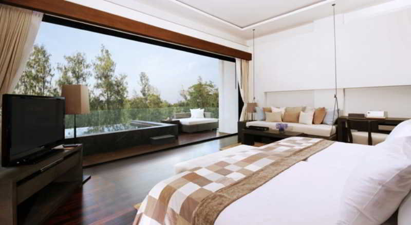 Room thumbnail 18