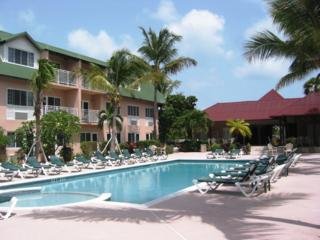 Pool
 di Ports of Call Resort