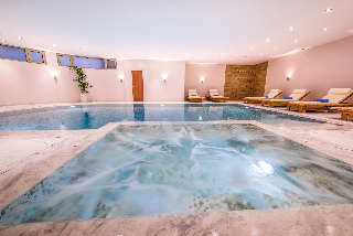 Pool
 di Mediterranee