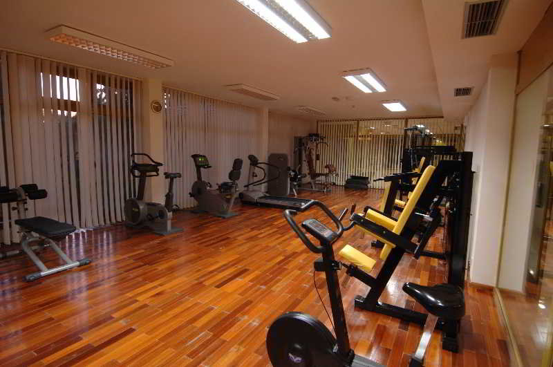 Sports and Entertainment
 di Astarea Depadance