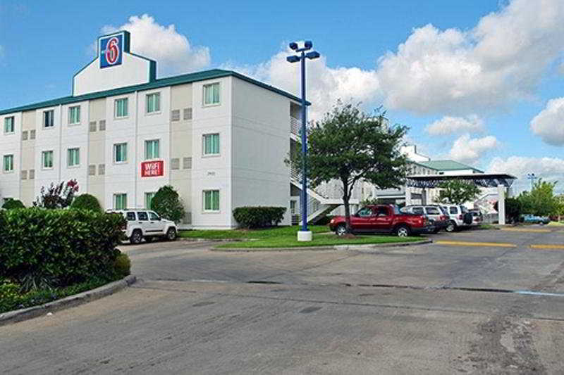 Motel 6- Houston Westchase
