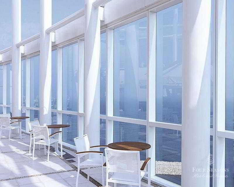 Terrace
 di Four Seasons