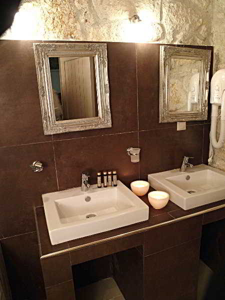 Room
 di Petrino Suites