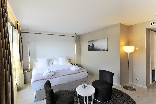 Room
 di Grums Barcelona