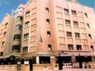 Crown Hotel