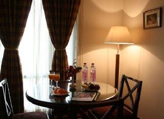 Room
 di City Park Airport Hotel