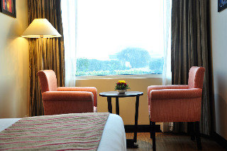 Room
 di City Park Airport Hotel