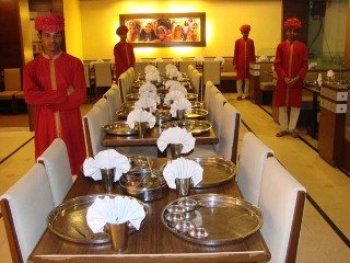 Restaurant
 di Surya Hotel