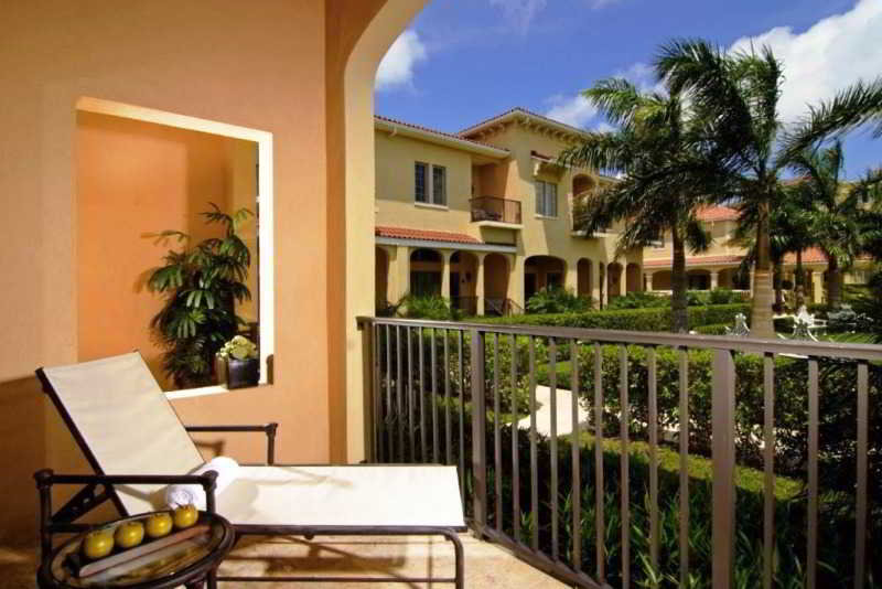 Room
 di The Somerset on Grace Bay