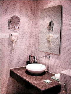 Room
 di Amogh Boutique