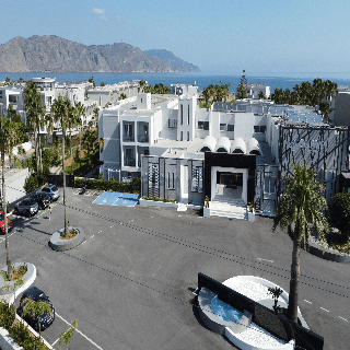 Delfina Tropic Beach