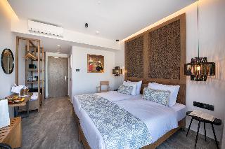 Delfina Tropic Beach