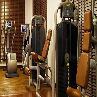 Sports and Entertainment
 di The O Hotel