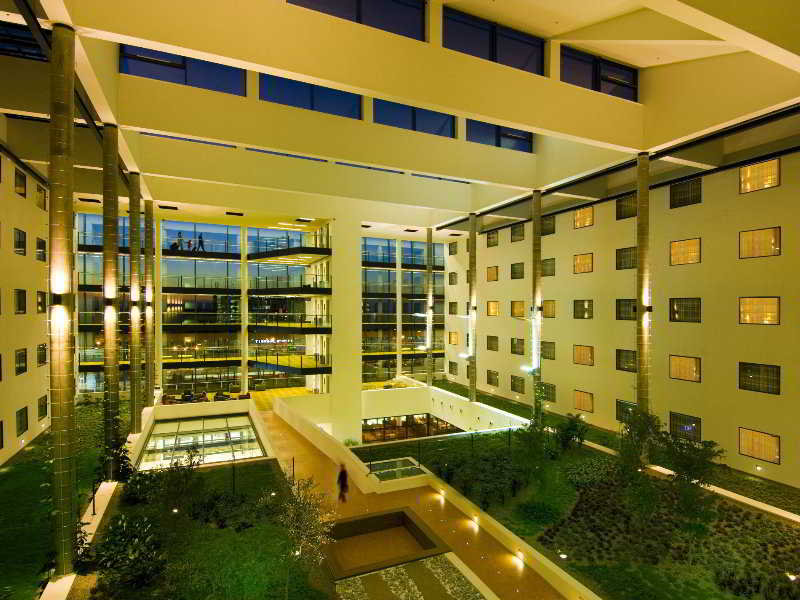 General view
 di Courtyard By Marriott Airport