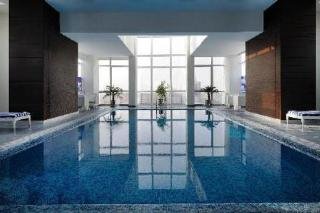 Pool
 di Ramada Encore Doha