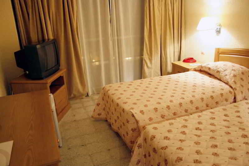 Room
 di Safir Mazafran