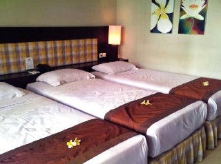 Room thumbnail 6