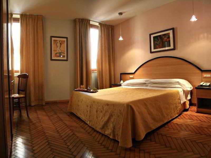 Room
 di Touring Ferrara