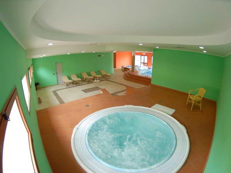 Pool
 di Porto Greco