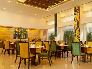 Restaurant
 di Lemon Tree Premier Leisure Valley Gurgaon